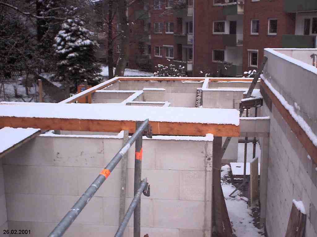 26.02.2001